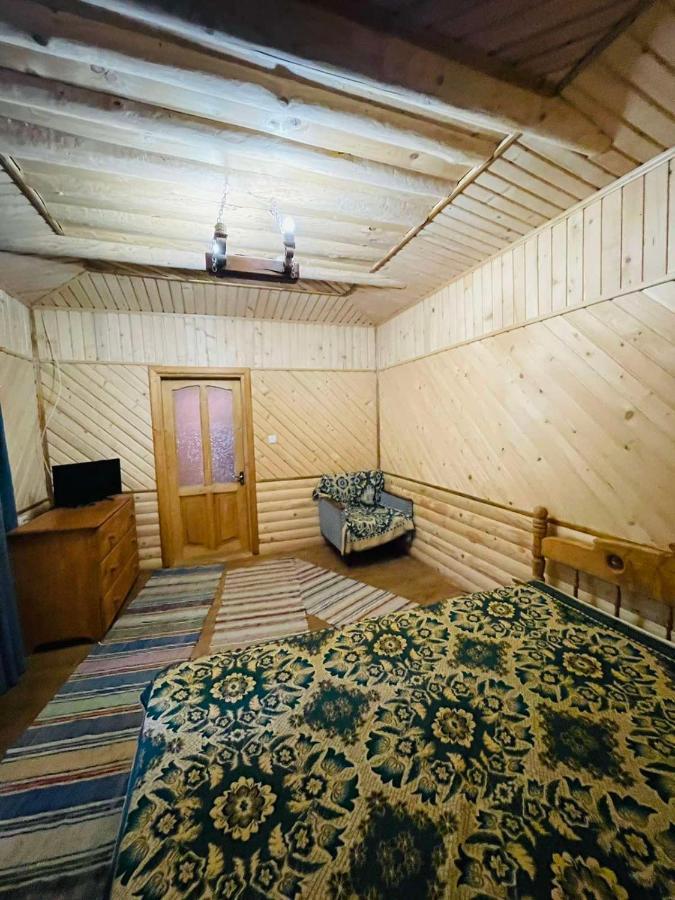 Лісова Хатинка Apartment Kelechin Exterior photo